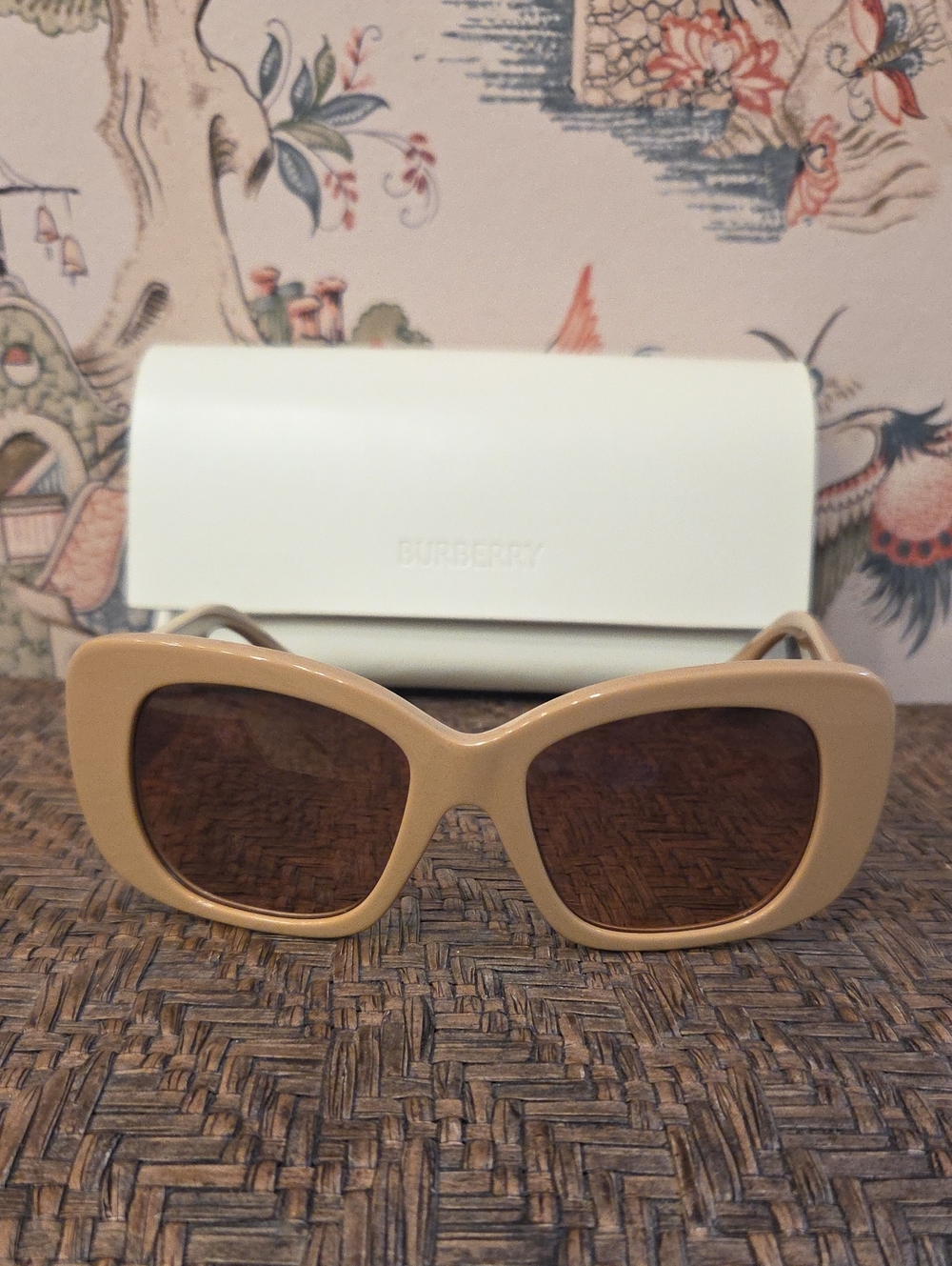 Burberry Beige Oversized Cat-Eye Sunglasses with Brown Lenses